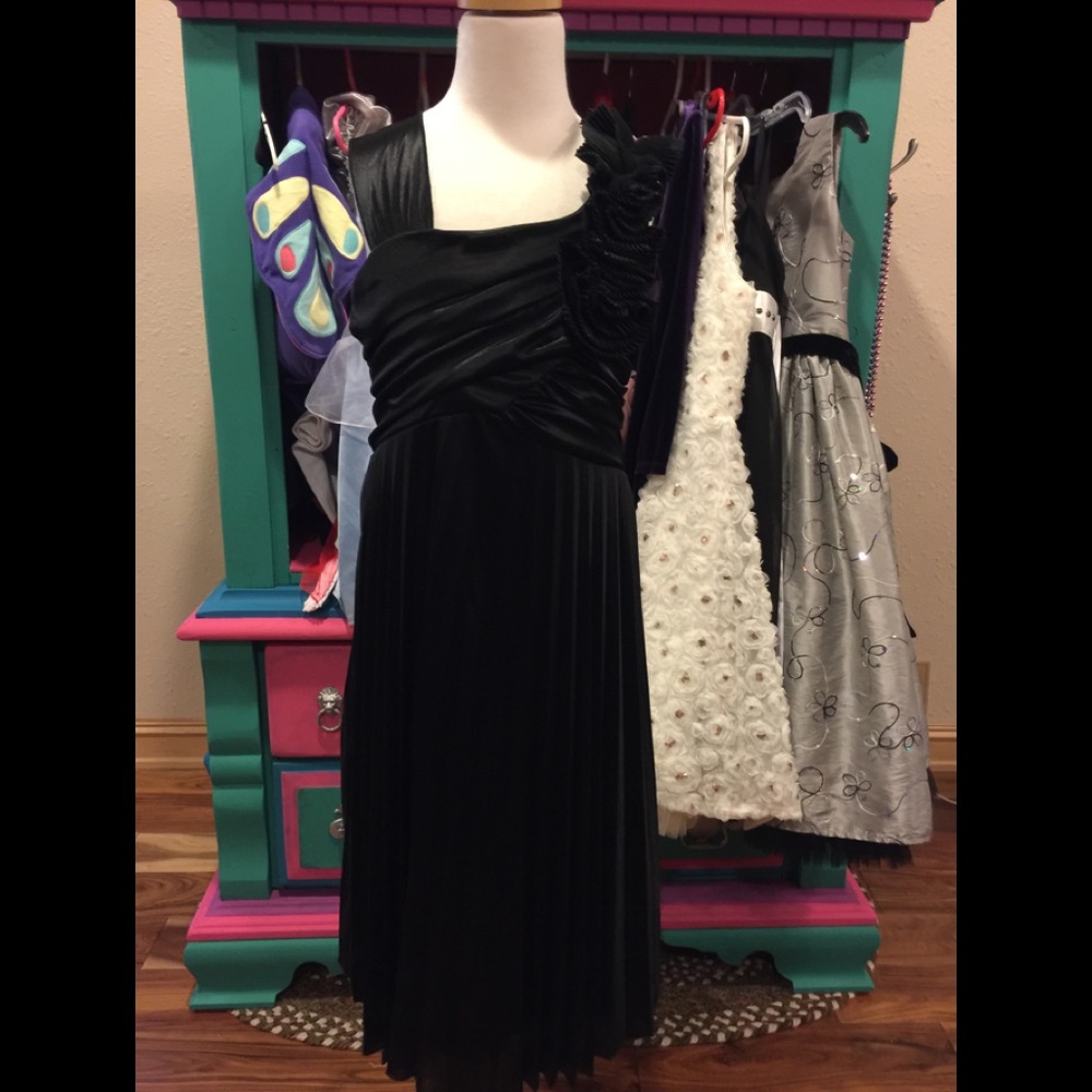 My Michele girls formal dress